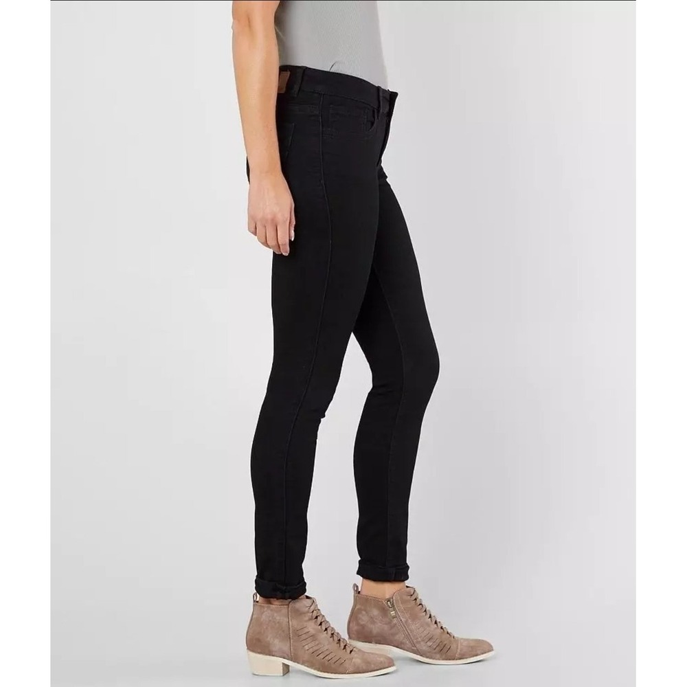 Buckle BKE Payton Mid Rise Skinny Black Denim Super Stretch Jeans Darted Size 28